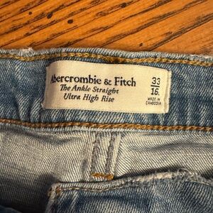 Abercrombie & Fitch Ultra High Rise Ankle Straight Jeans